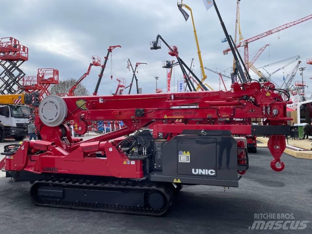 Unic URW-806-3 Crawler Cranes