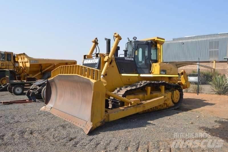 Komatsu D155-5 Crawler dozers