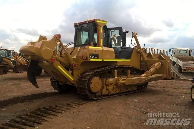 Komatsu D155-5 Crawler dozers