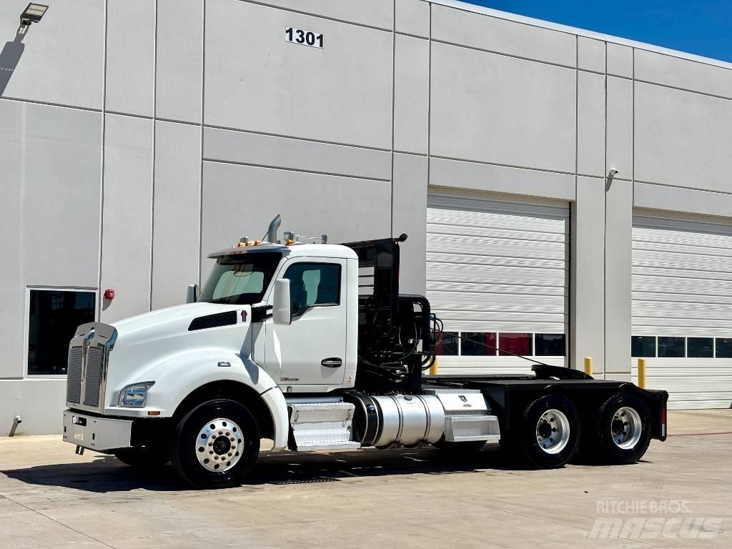 Kenworth T880 Tow Trucks / Wreckers