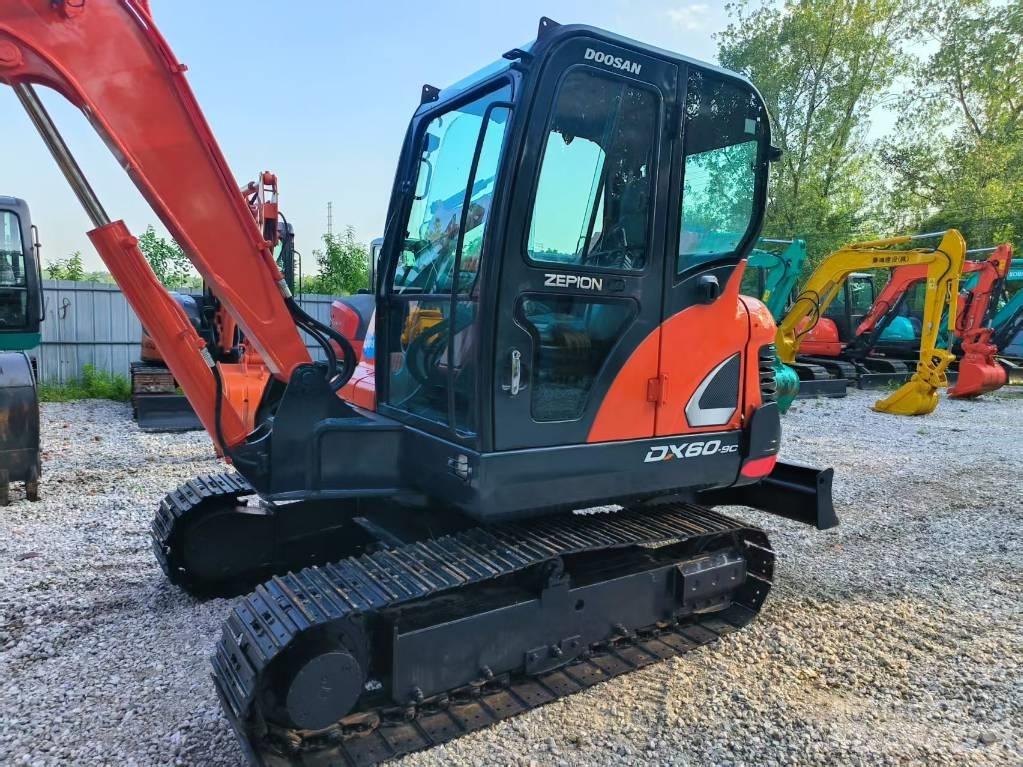 Doosan DX 60 Mini Excavators <7t (Mini Diggers)