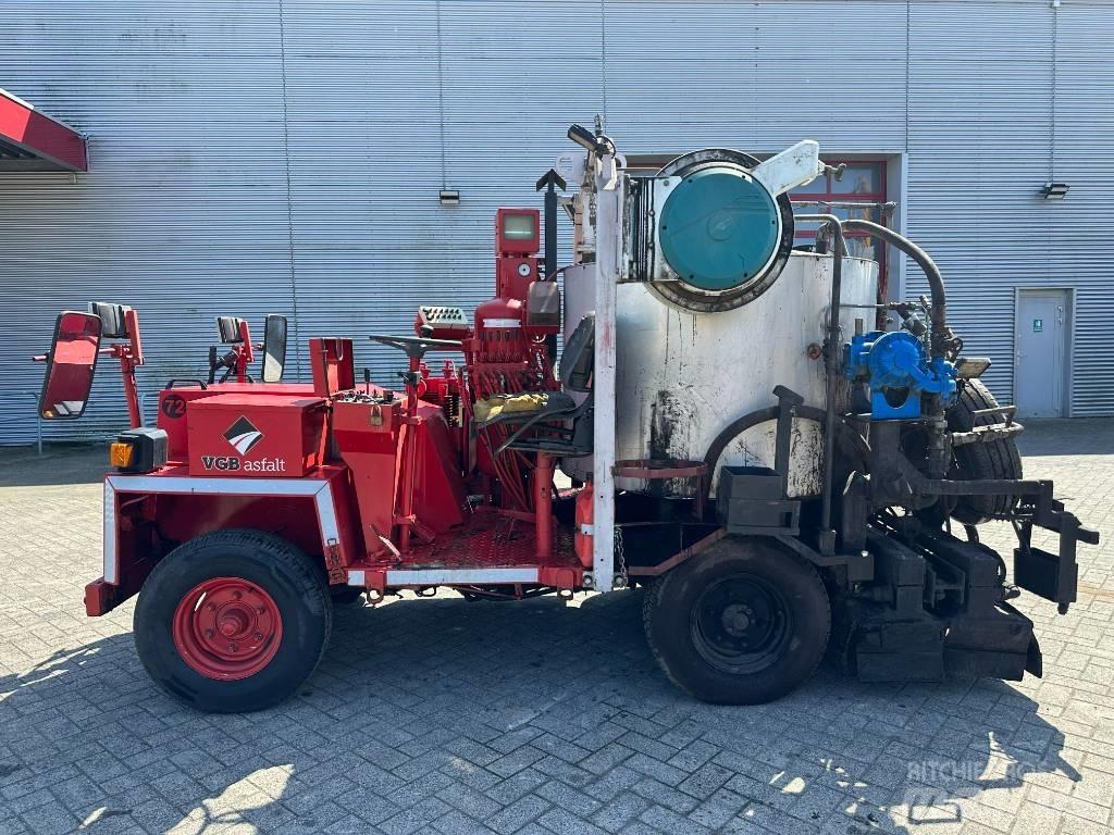 Burtec TSM 1000 L Asphalt and Tar Sprayers and Sealers
