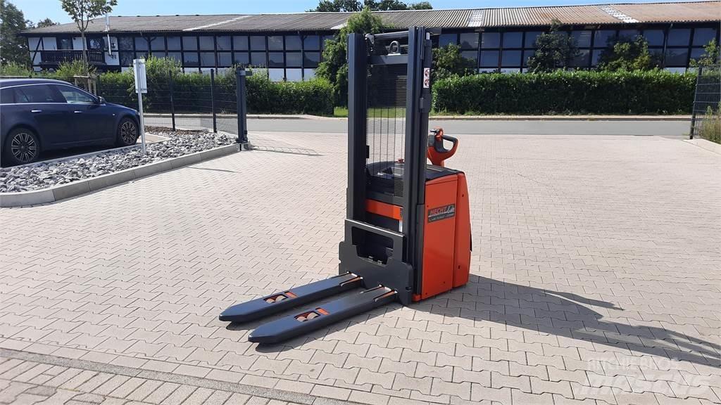 Linde L16 - BR1173 Pedestrian stacker