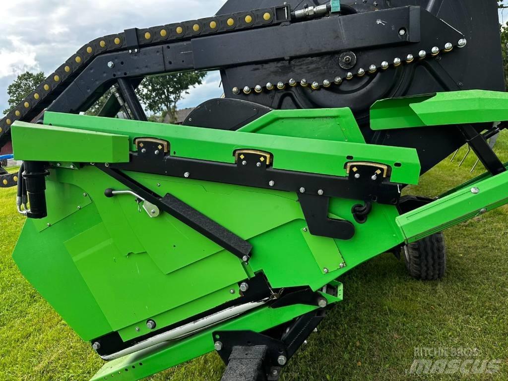 Deutz-Fahr C 9306 TS Combine Harvesters