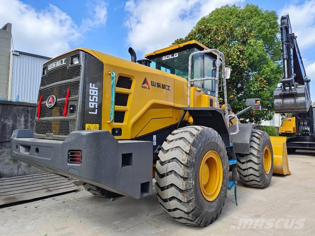 SDLG L 958 F Wheeled Excavators