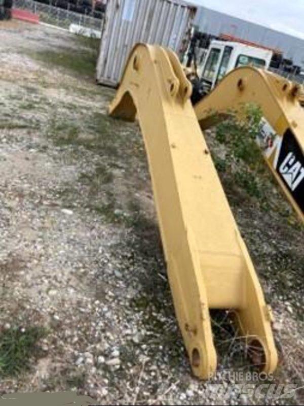 CAT 319 Booms and dippers