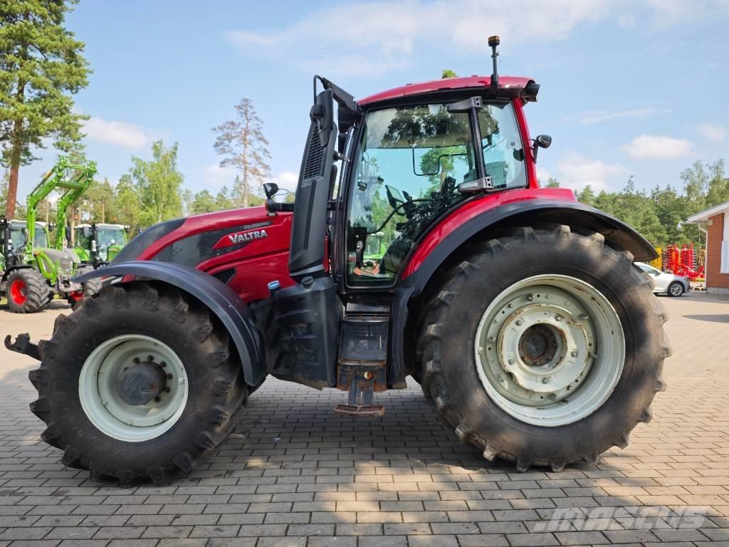 Valtra T 254 V Tractors