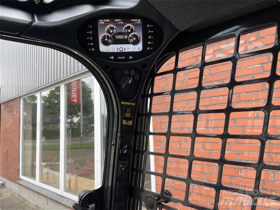 Bobcat T 450 Skid Steer Loaders
