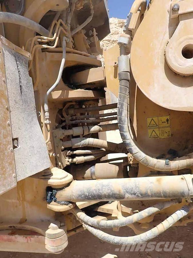 CAT 988K Wheel Loaders