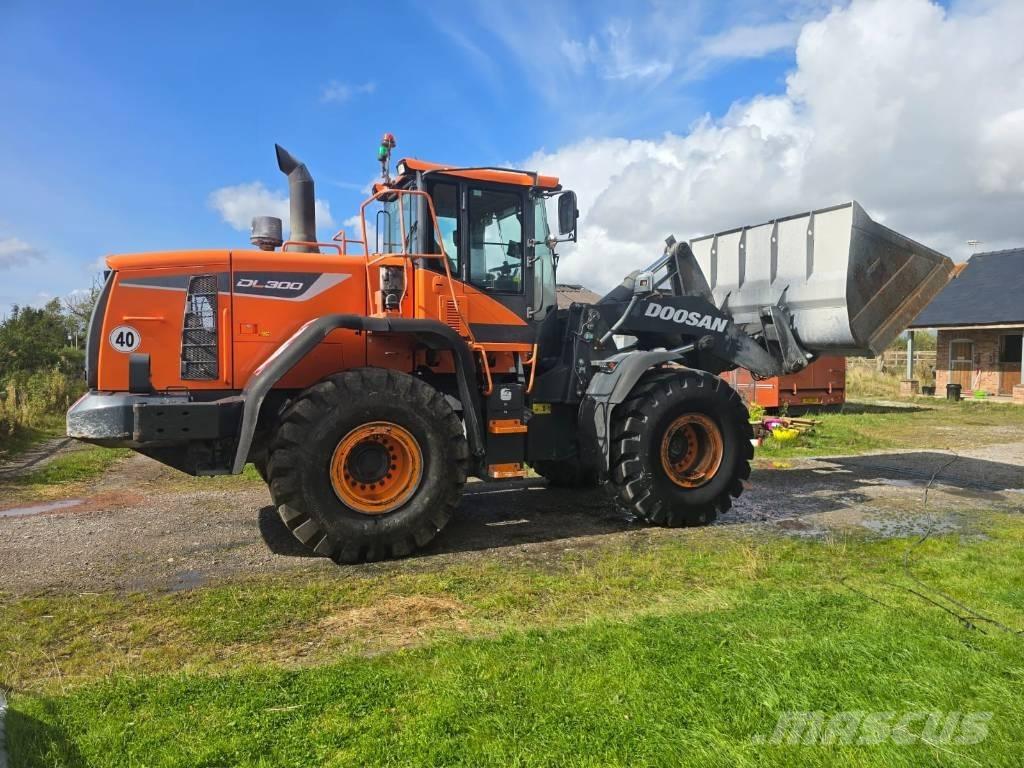 Doosan DL 300-5 Wheel Loaders