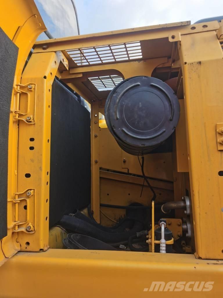 Komatsu PC 220-7 Crawler Excavators