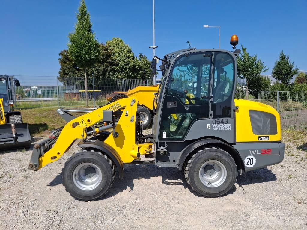 Wacker Neuson WL32 Wheel Loaders