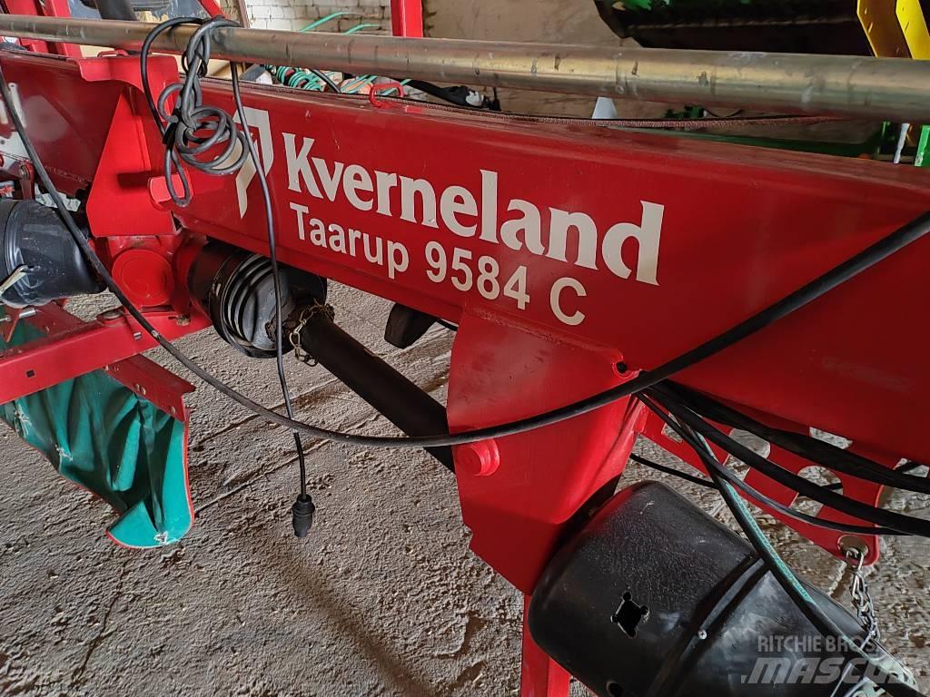 Kverneland 9584C Swathers \ Windrowers