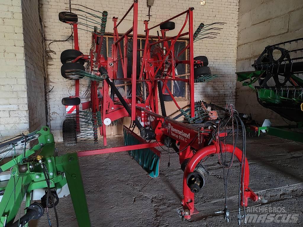 Kverneland 9584C Swathers \ Windrowers
