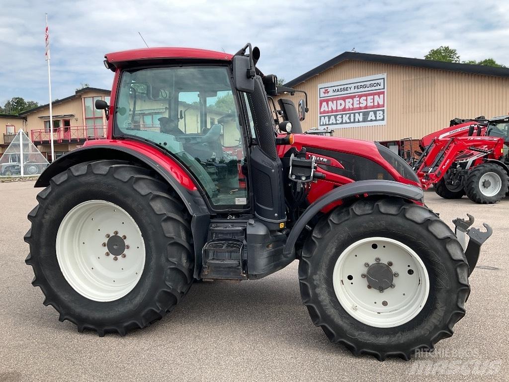 Valtra N174 Versu Tractors
