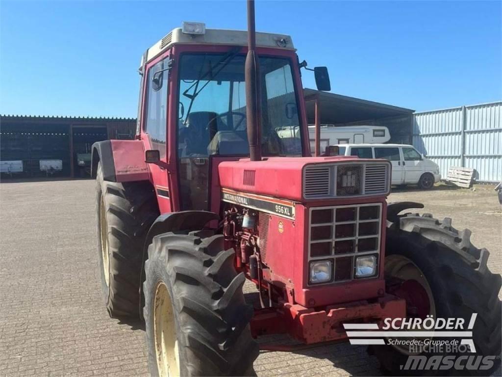 Case IH 956 XL Tractors