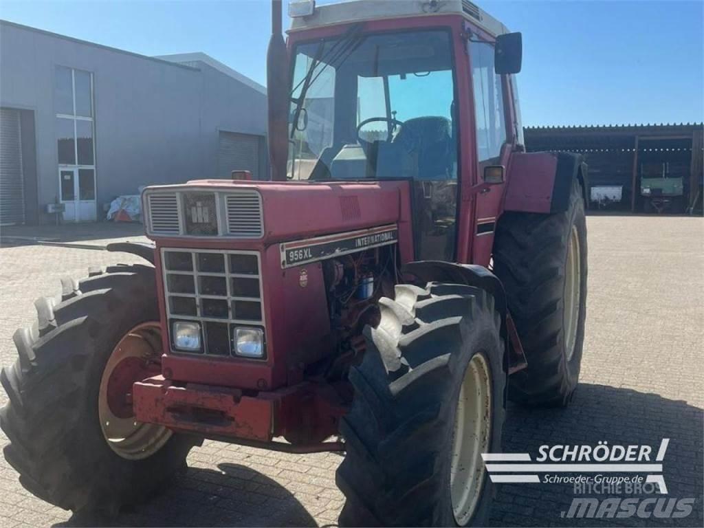 Case IH 956 XL Tractors