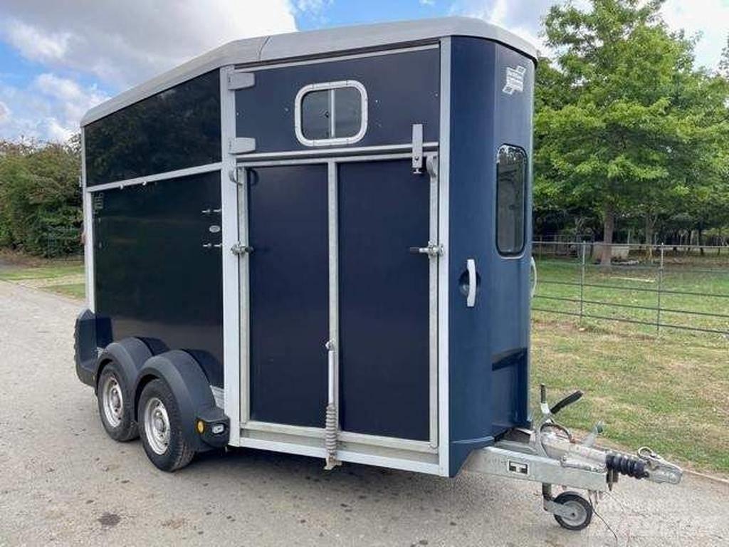 Ifor Williams HB 511 Livestock Trailers