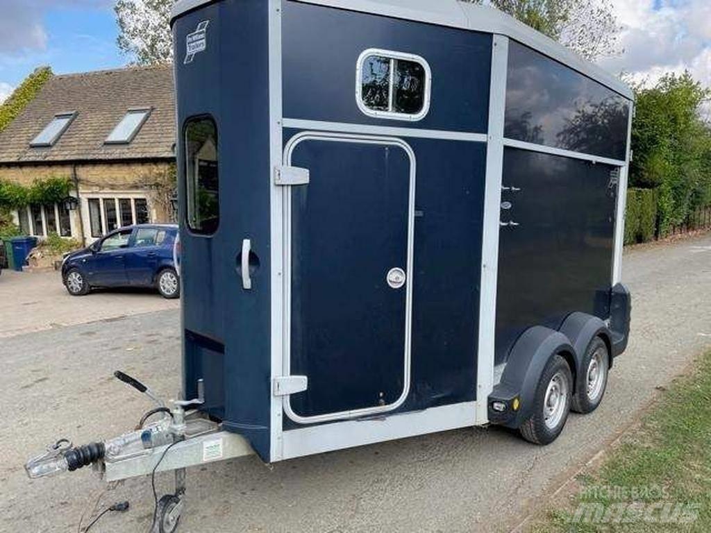 Ifor Williams HB 511 Livestock Trailers