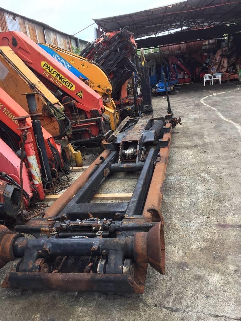 Multilift XR26S63D Hooklifts