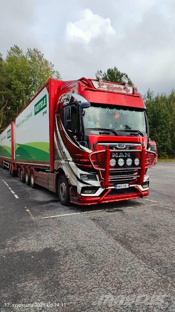 MAN TGX 15.2 Wood Chippers