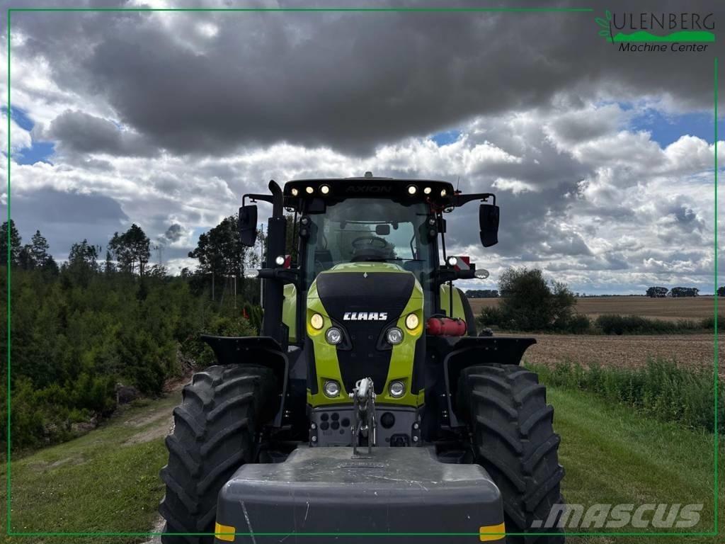 CLAAS Axion 800 Tractors