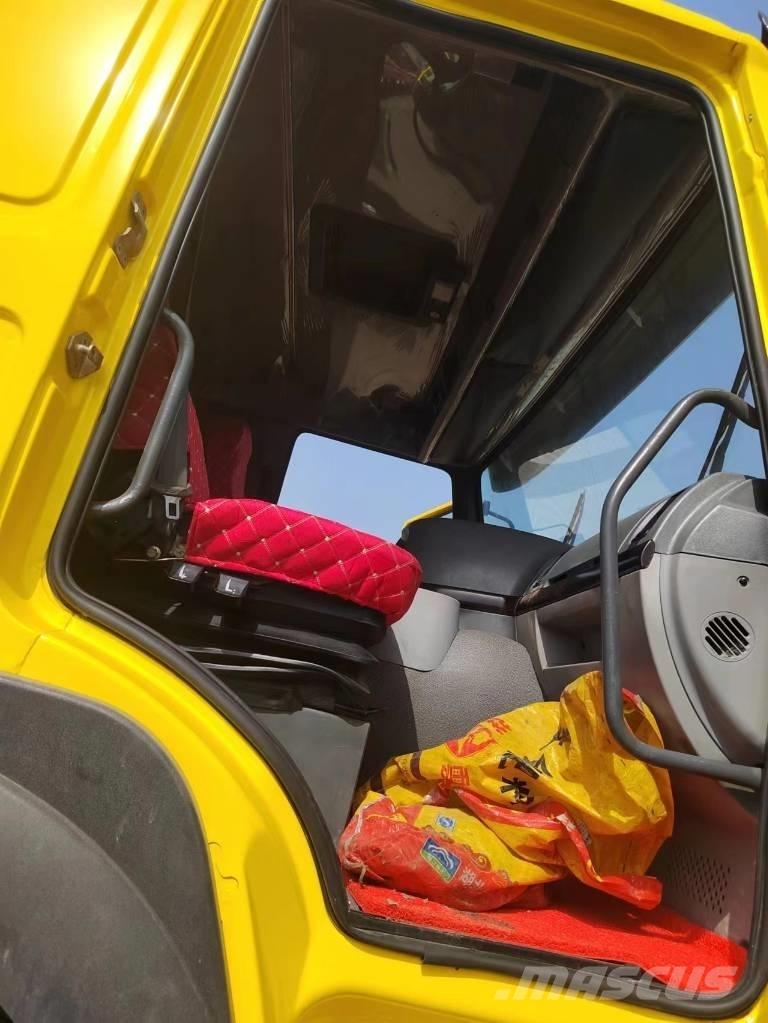 Howo 371 6x4 Dump Trucks