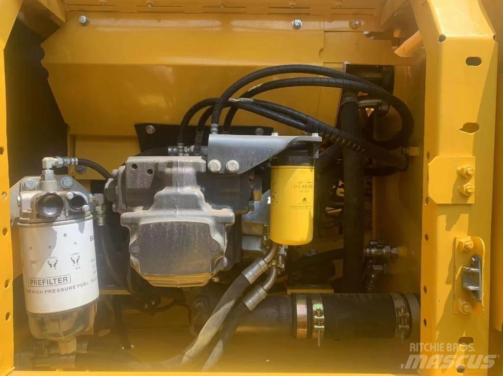 Komatsu PC 200-8 Mini excavators  7t - 12t