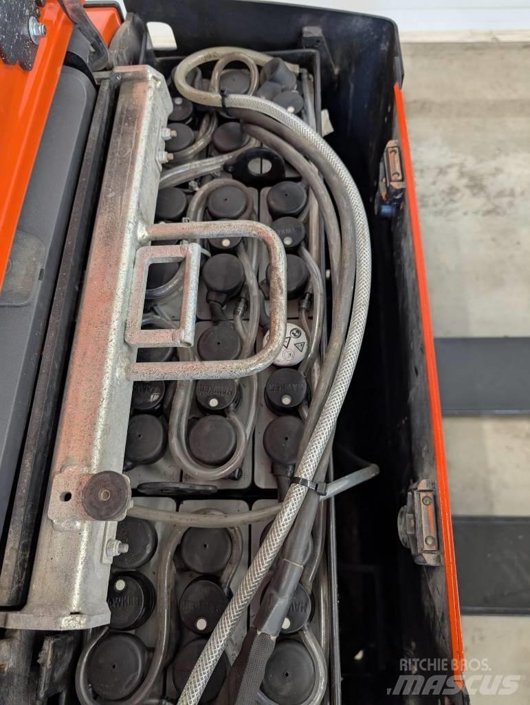 Toyota 10794 LPE200 Electric Forklifts