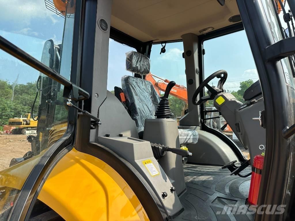 JCB 3CX Backhoe Loaders
