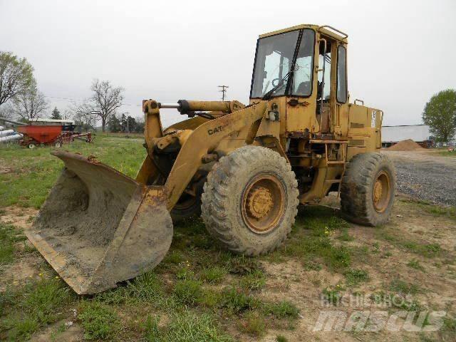 CAT 916 Wheel Loaders