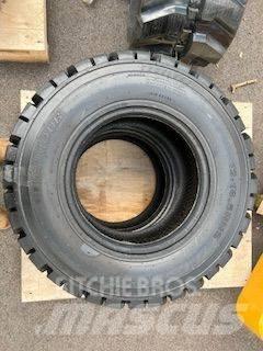 Armour 12-16.5 Tires, wheels and rims