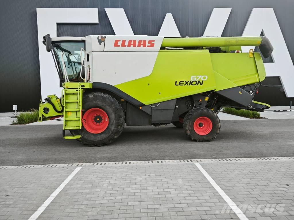 CLAAS Lexion 670 Combine Harvesters