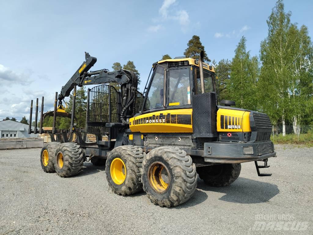 Ponsse Buffalo 8W Forwarders