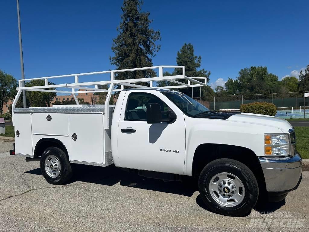Chevrolet 2500 HD Pickup Trucks