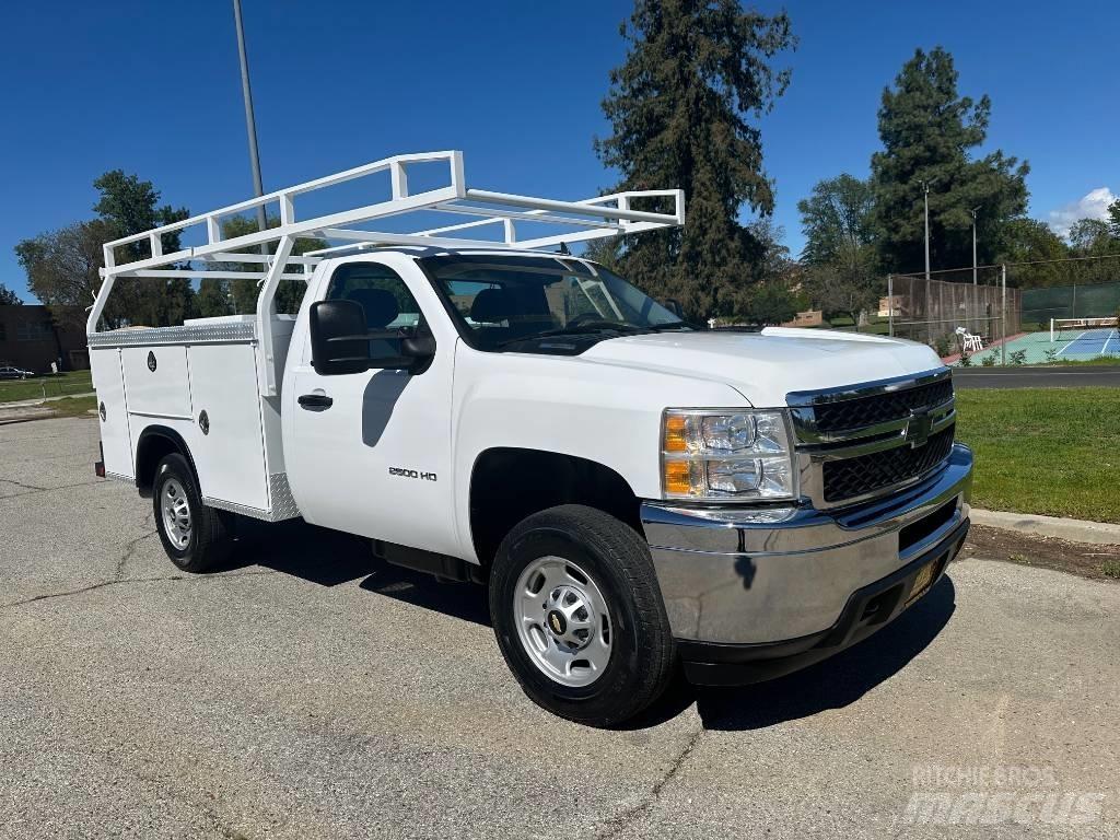 Chevrolet 2500 HD Pickup Trucks