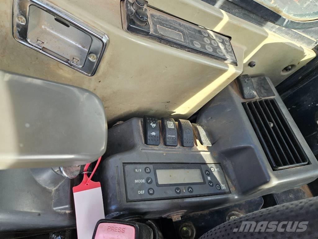 Hitachi ZX60USB-3 Mini Excavators <7t (Mini Diggers)