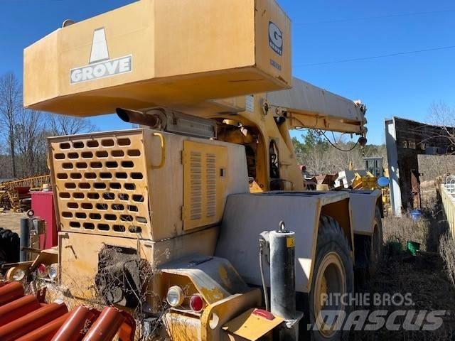 Grove RT 522 Mobile and all terrain cranes