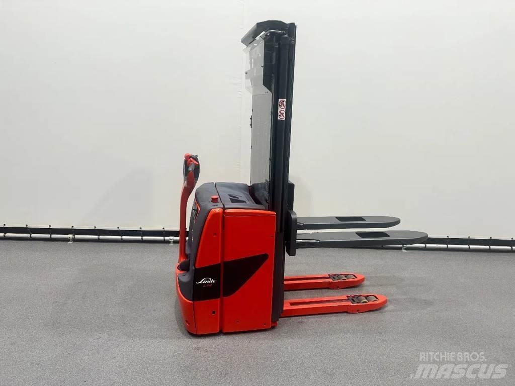 Linde L 14 Pedestrian stacker