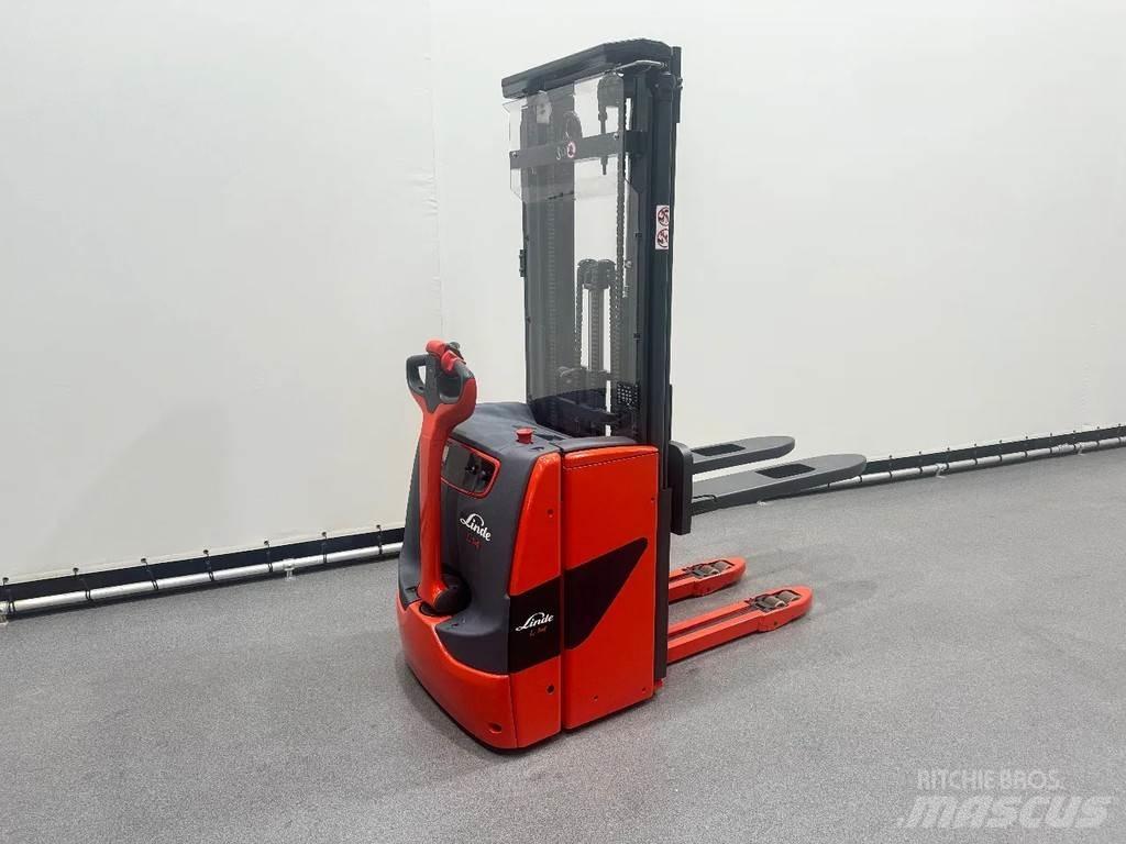 Linde L 14 Pedestrian stacker