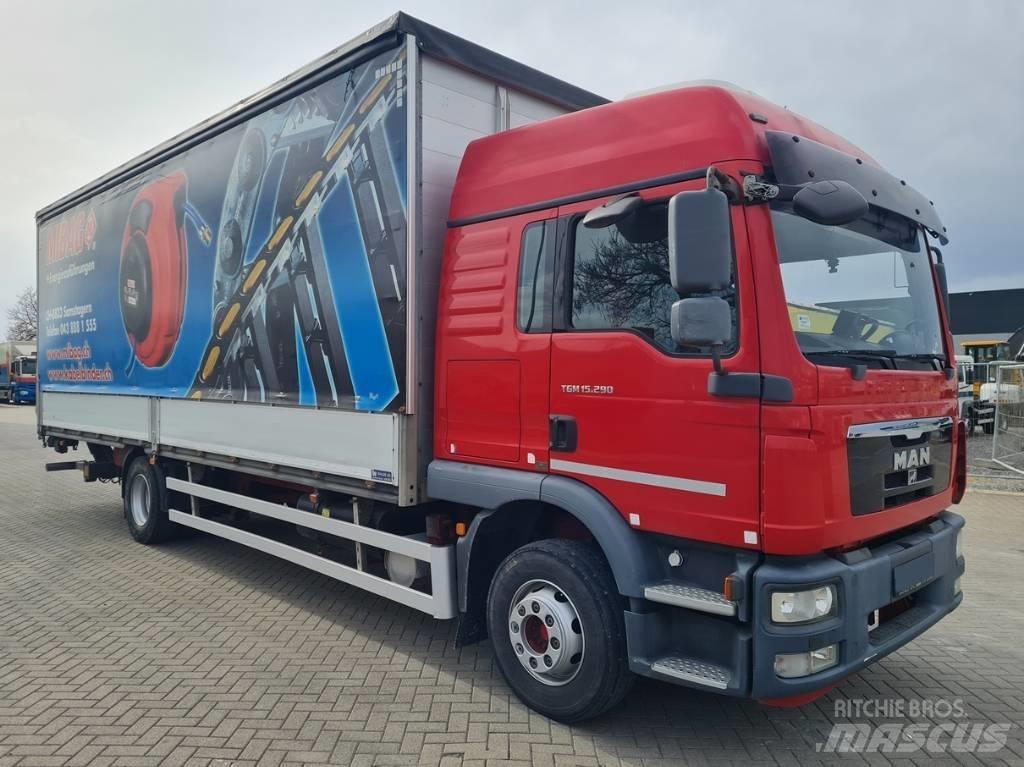 MAN 15.290 / 7.7m / LIFT Curtain Side Trucks
