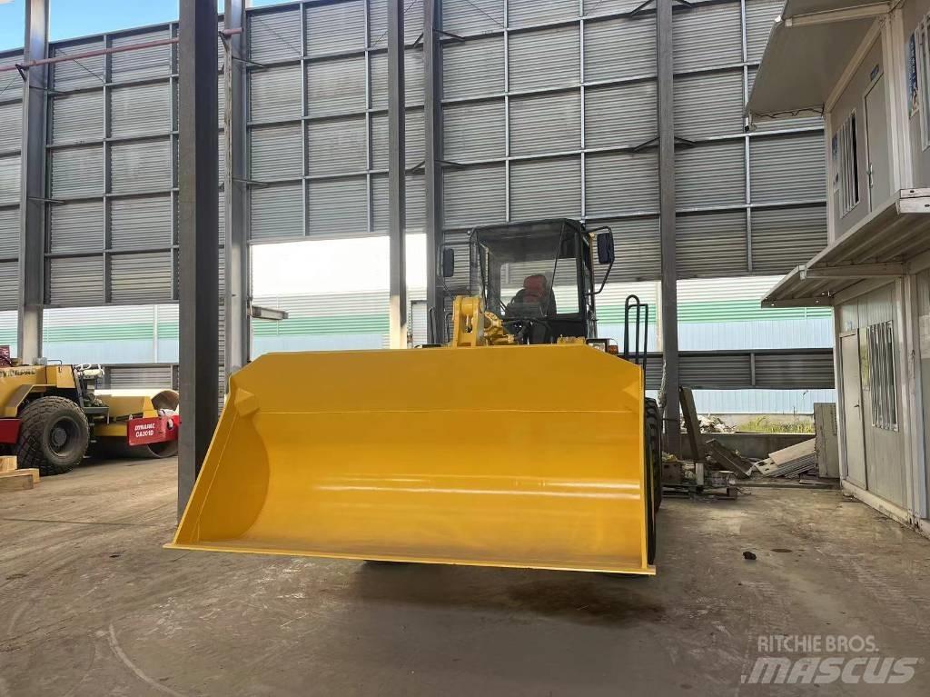 Komatsu WA 320-3 Wheel Loaders