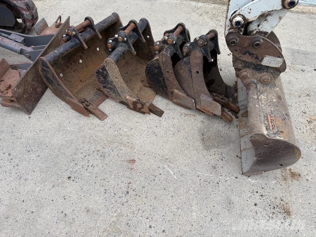 Takeuchi TB 210 Mini Excavators <7t (Mini Diggers)