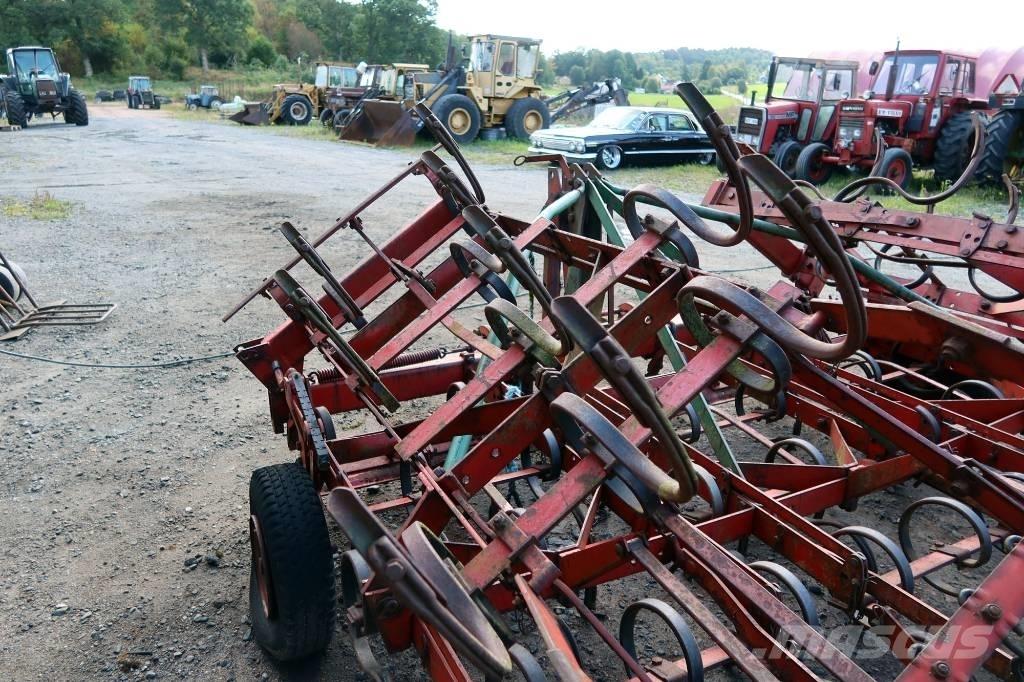  Harv Other Sowing Machines And Accessories