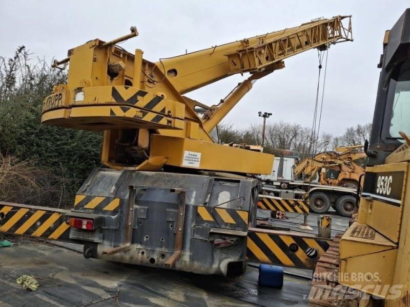 Krupp KMK 3040 Mobile and all terrain cranes