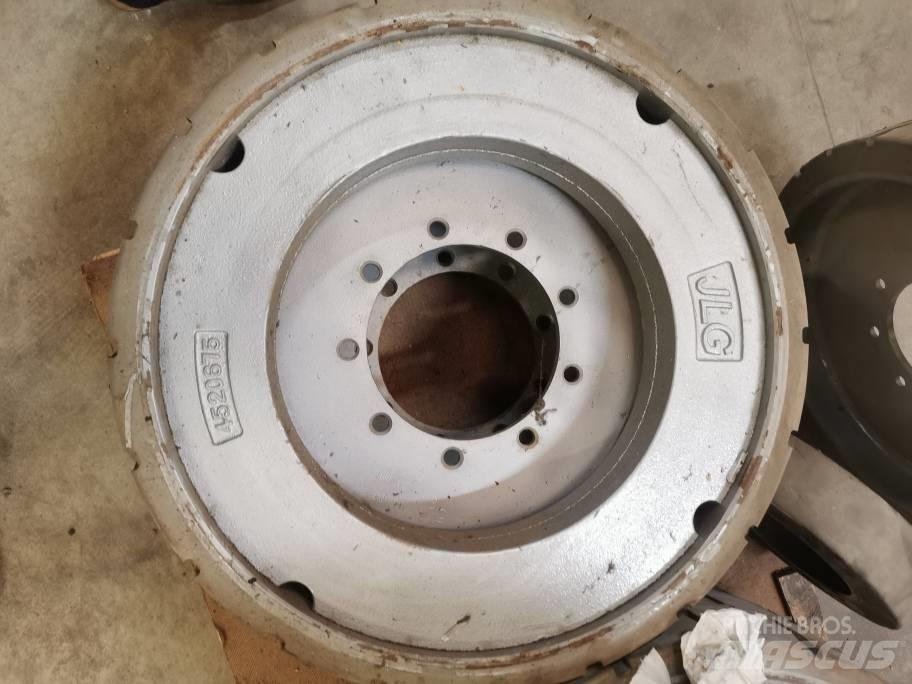 JLG E 300 AJP Tires, wheels and rims
