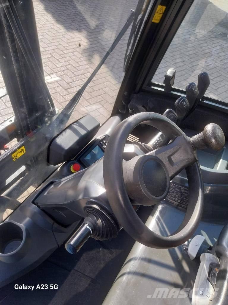 UniCarriers MX 25 Electric Forklifts