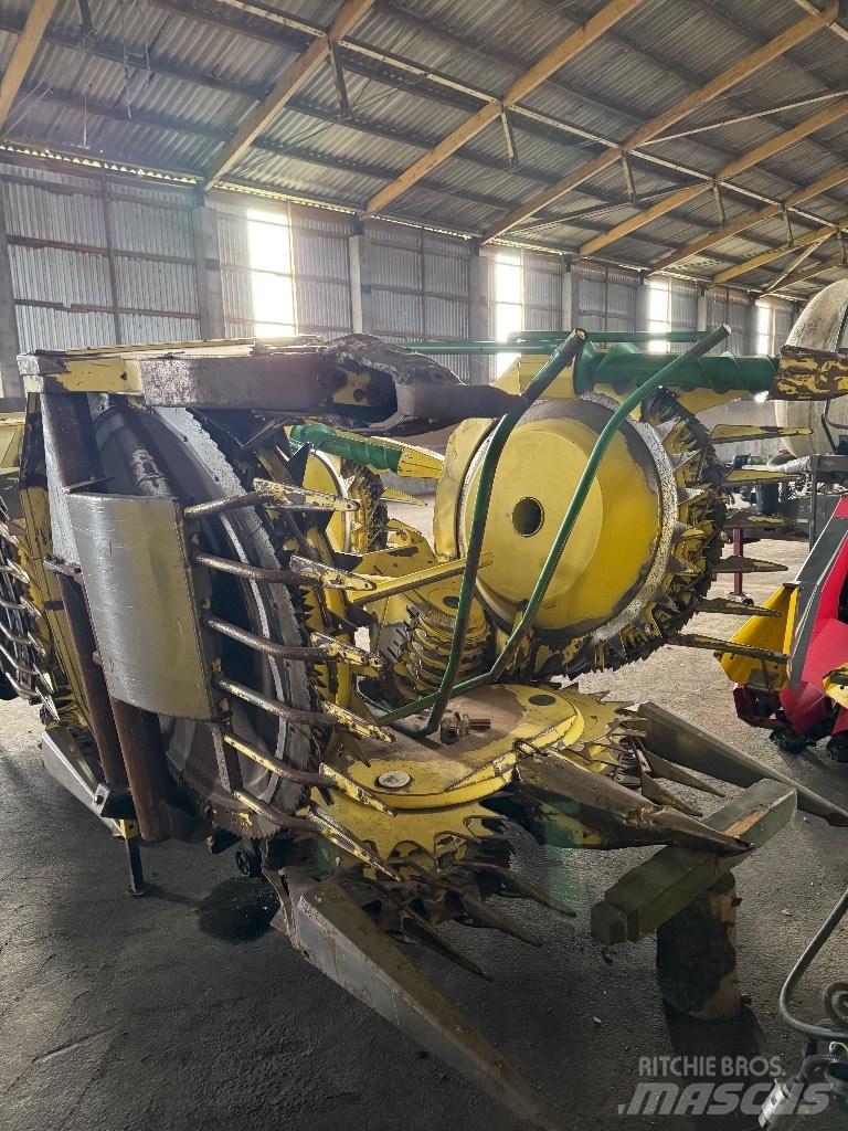 John Deere 7250 Forage Harvester