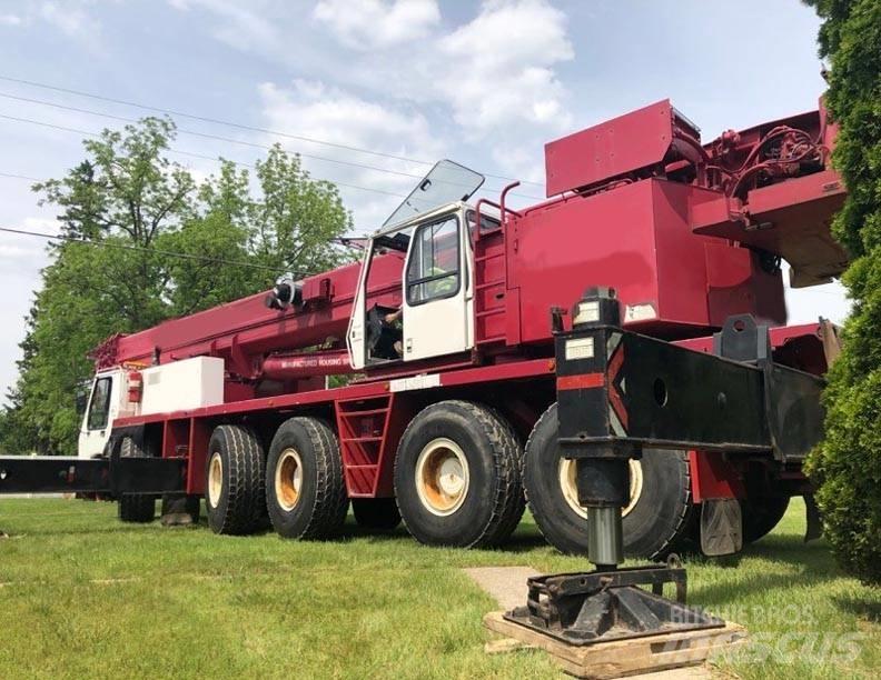 Grove GMK 5130 Mobile and all terrain cranes
