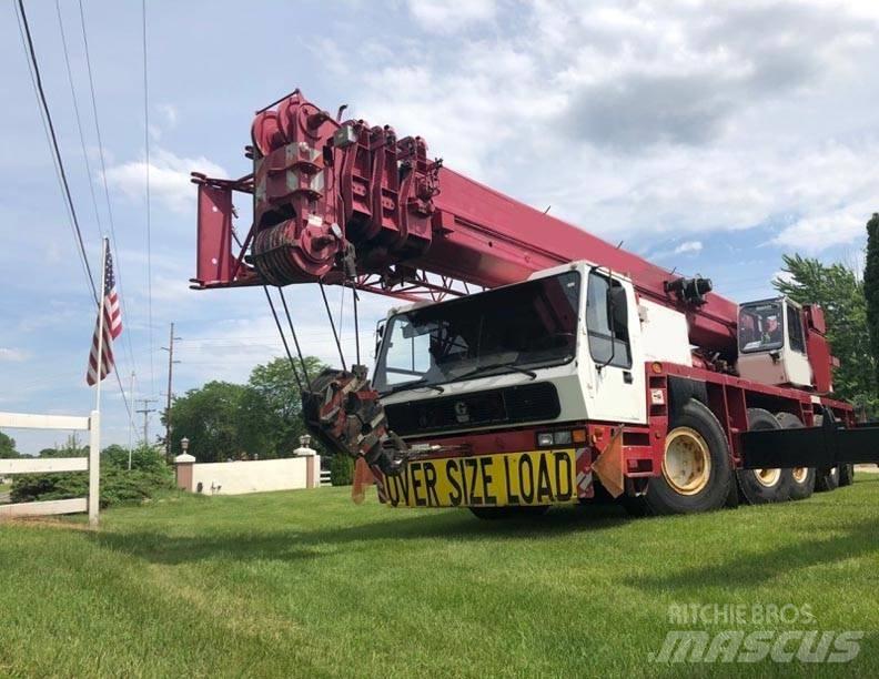 Grove GMK 5130 Mobile and all terrain cranes